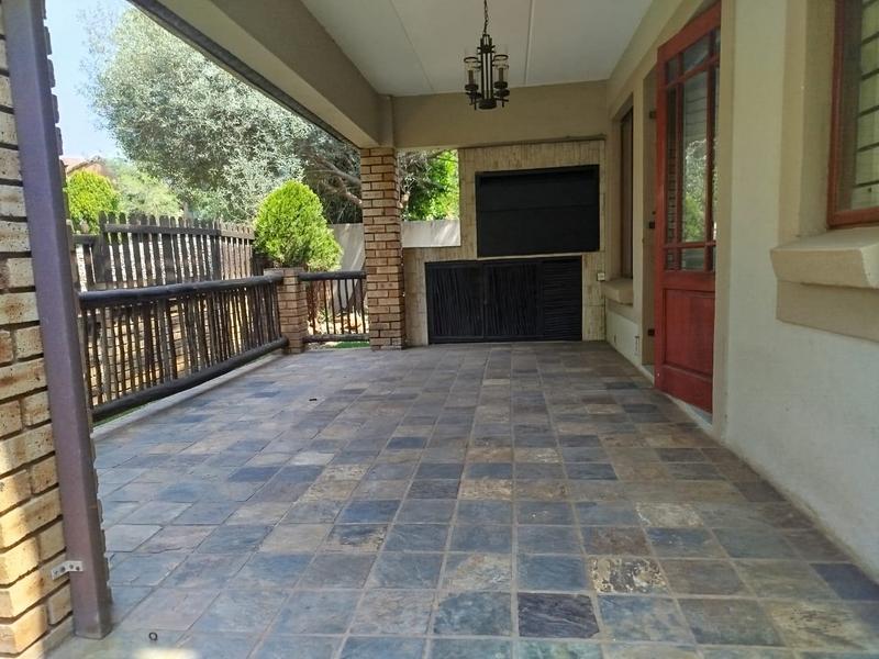 To Let 3 Bedroom Property for Rent in Ruimsig Gauteng