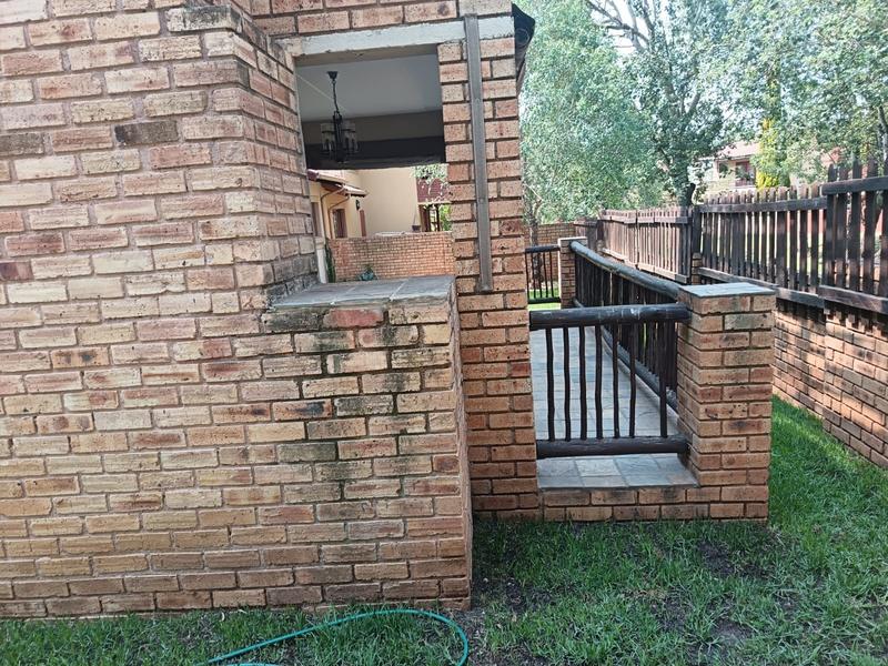 To Let 3 Bedroom Property for Rent in Ruimsig Gauteng