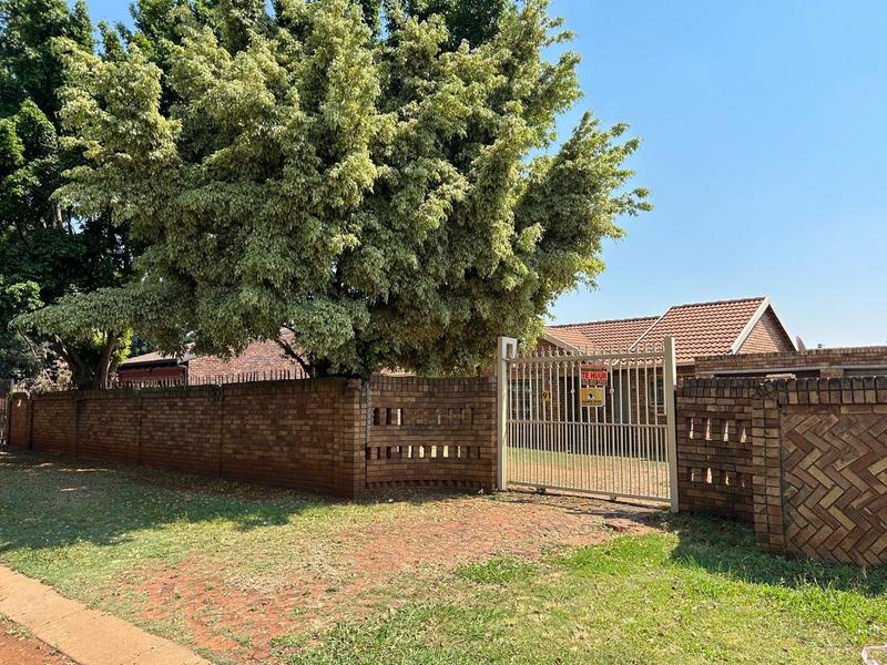 To Let 3 Bedroom Property for Rent in The Orchards Gauteng