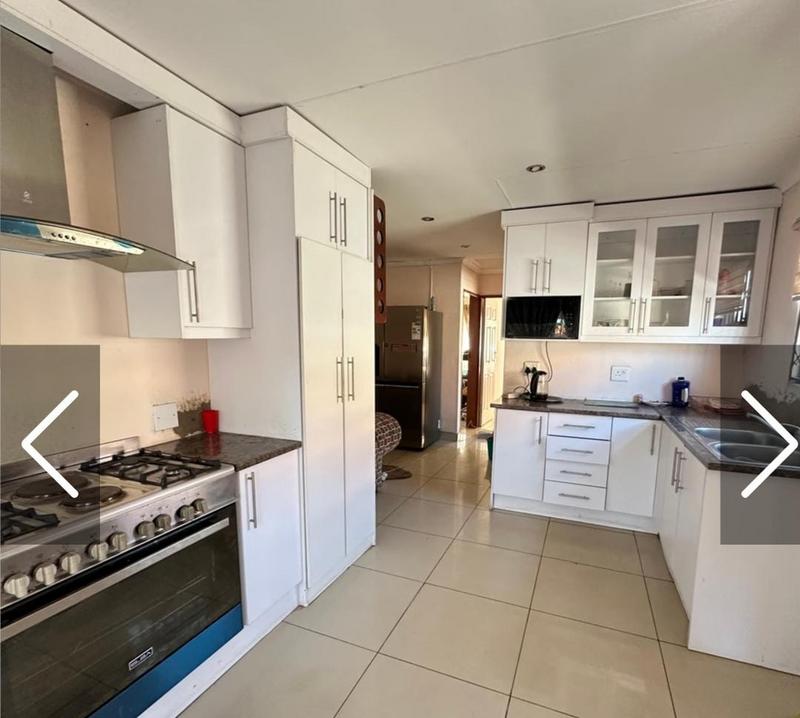 3 Bedroom Property for Sale in Dawn Park Gauteng