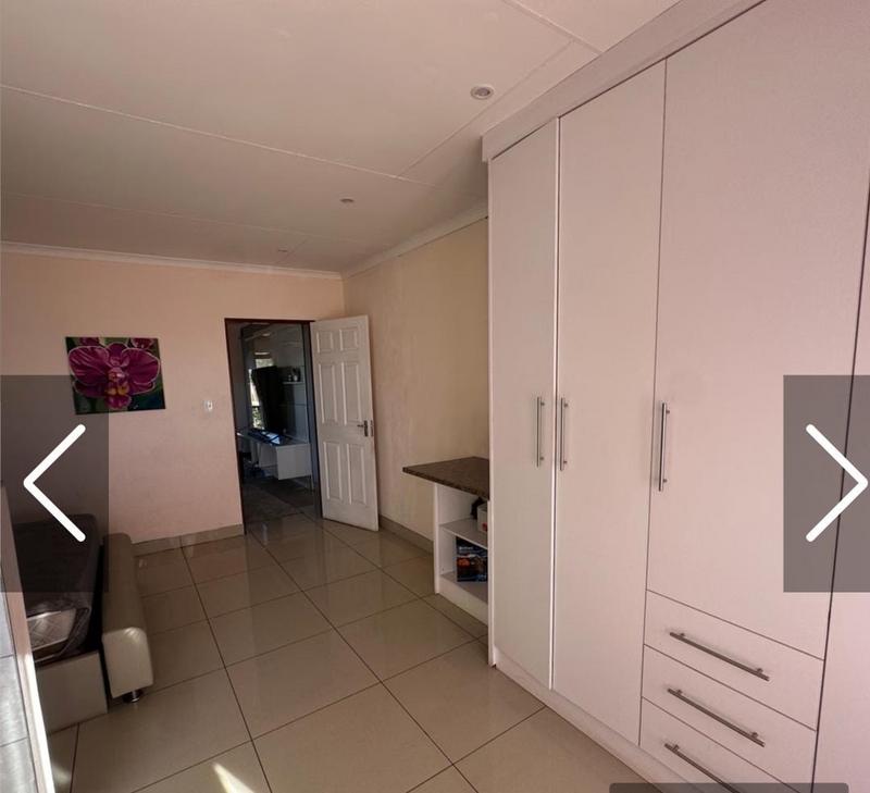 3 Bedroom Property for Sale in Dawn Park Gauteng
