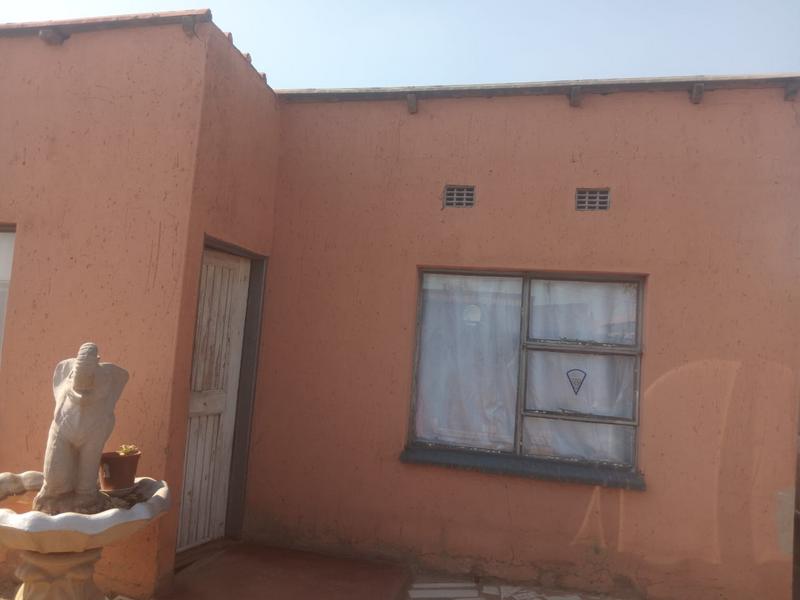 2 Bedroom Property for Sale in Buhle Park Gauteng