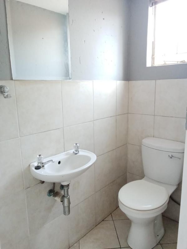To Let 2 Bedroom Property for Rent in Groeneweide Gauteng