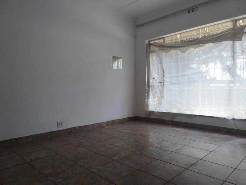To Let 4 Bedroom Property for Rent in Brackenhurst Gauteng