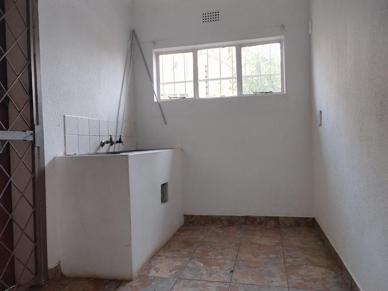 To Let 4 Bedroom Property for Rent in Brackenhurst Gauteng