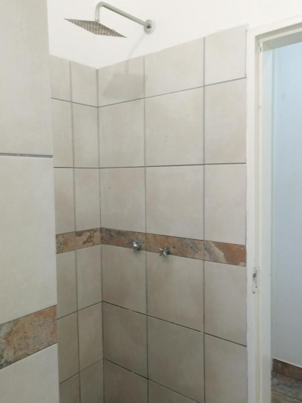 To Let 4 Bedroom Property for Rent in Brackenhurst Gauteng