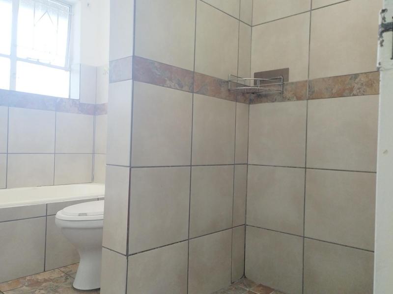 To Let 4 Bedroom Property for Rent in Brackenhurst Gauteng