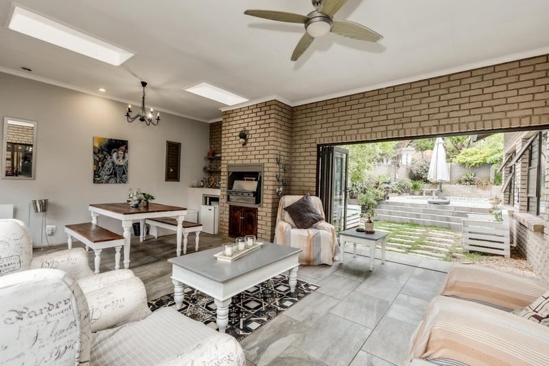5 Bedroom Property for Sale in Fourways Gardens Gauteng