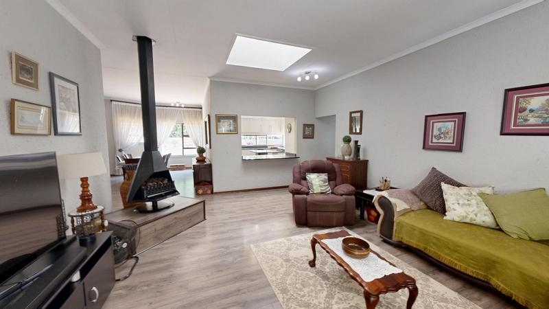 5 Bedroom Property for Sale in Fourways Gardens Gauteng