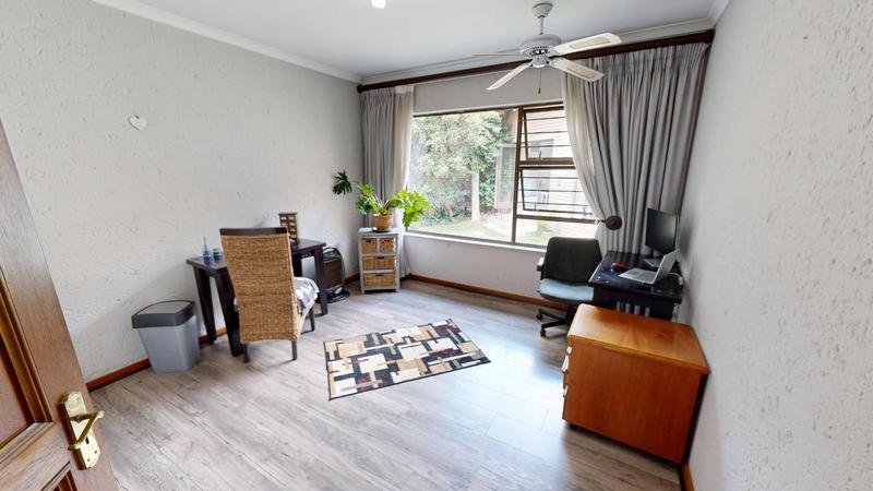 5 Bedroom Property for Sale in Fourways Gardens Gauteng