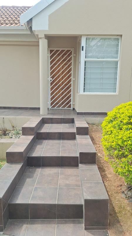 To Let 2 Bedroom Property for Rent in Quellerina Gauteng