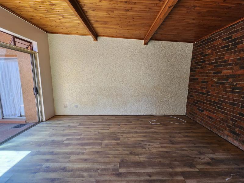 To Let 3 Bedroom Property for Rent in Weltevreden Park Gauteng