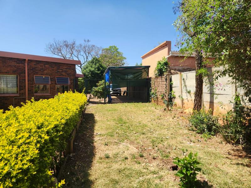 To Let 3 Bedroom Property for Rent in Weltevreden Park Gauteng