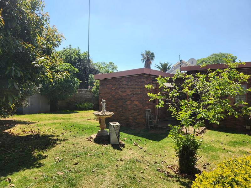 To Let 3 Bedroom Property for Rent in Weltevreden Park Gauteng