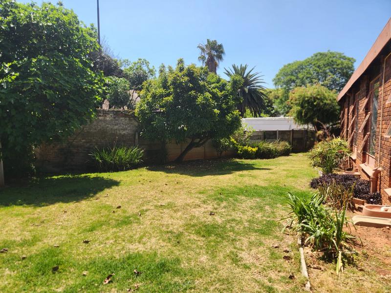 To Let 3 Bedroom Property for Rent in Weltevreden Park Gauteng
