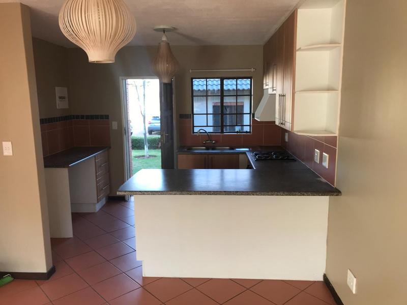 To Let 2 Bedroom Property for Rent in Mooikloof Ridge Gauteng