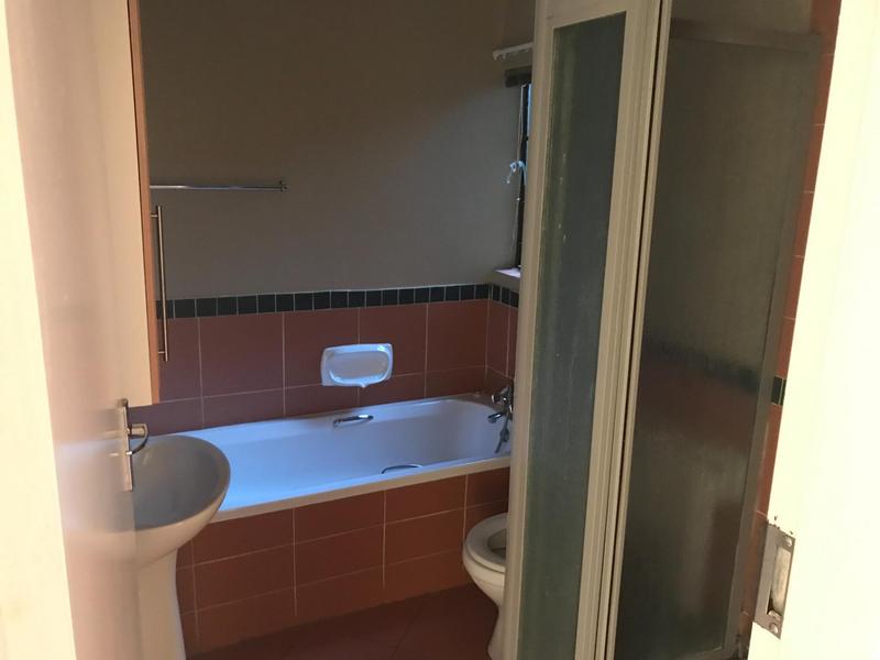 To Let 2 Bedroom Property for Rent in Mooikloof Ridge Gauteng
