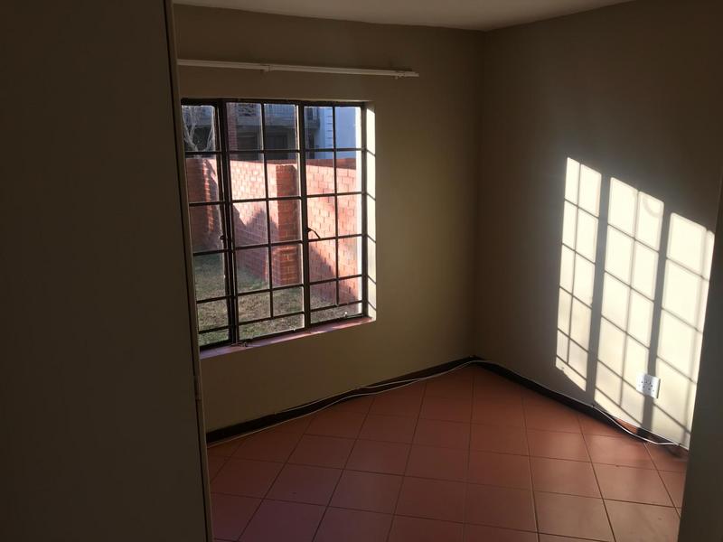 To Let 2 Bedroom Property for Rent in Mooikloof Ridge Gauteng