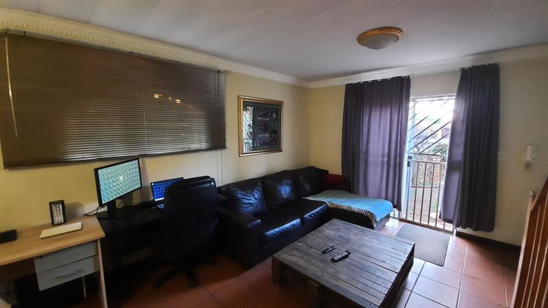 2 Bedroom Property for Sale in Erasmuskloof Gauteng