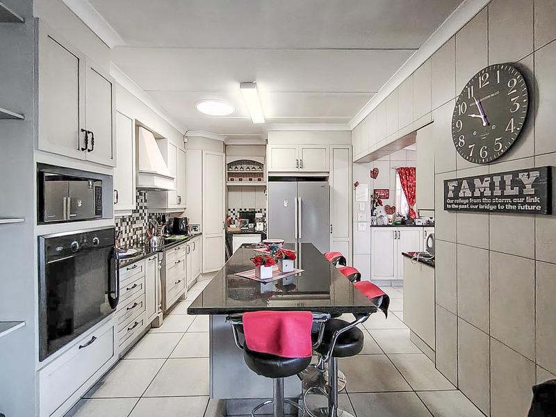 3 Bedroom Property for Sale in Valhalla Gauteng