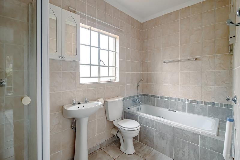 3 Bedroom Property for Sale in Annlin Gauteng
