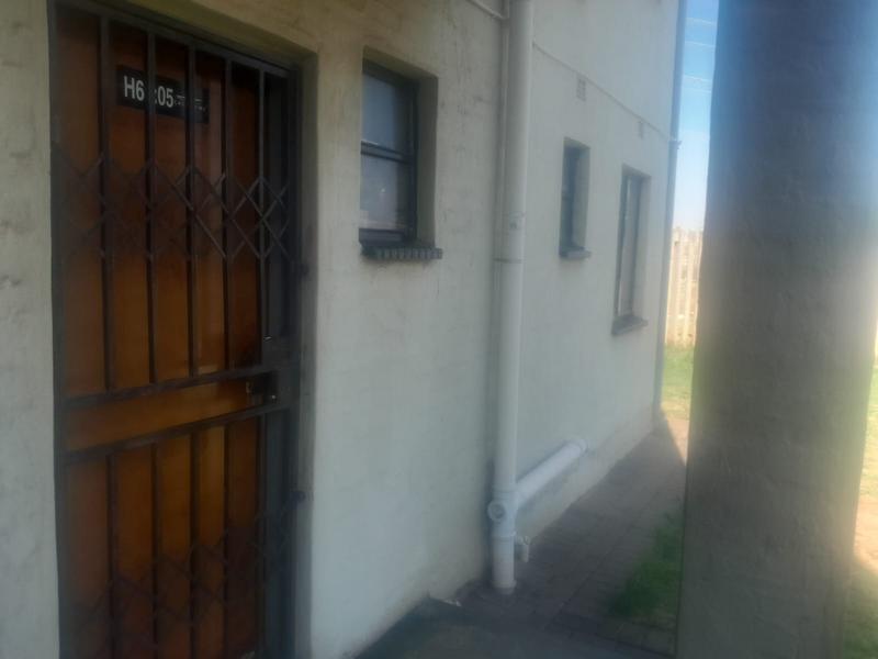 2 Bedroom Property for Sale in Fleurhof Gauteng