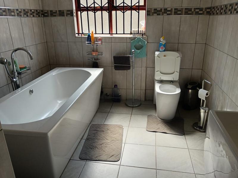 3 Bedroom Property for Sale in Orlando Gauteng