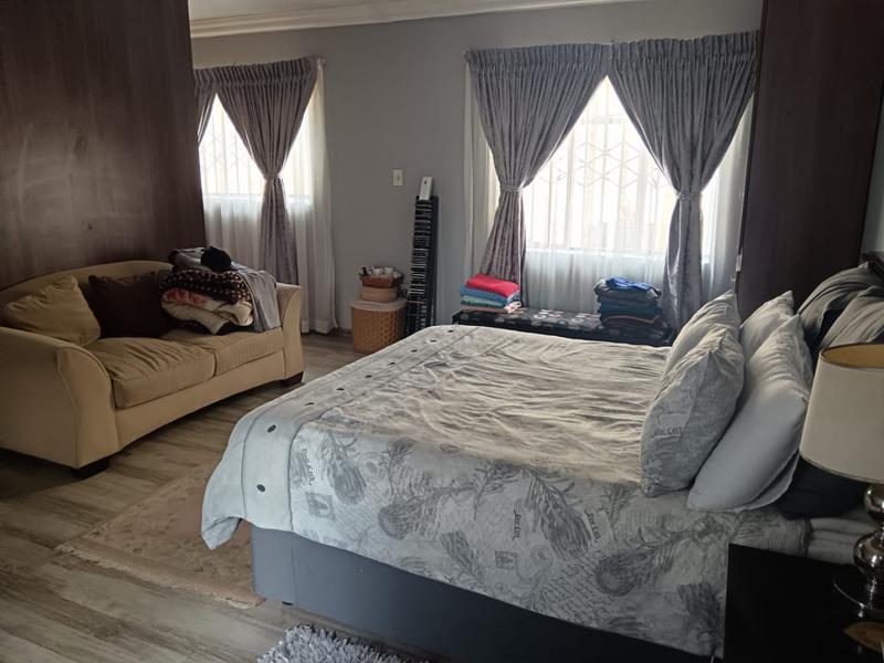 3 Bedroom Property for Sale in Orlando Gauteng