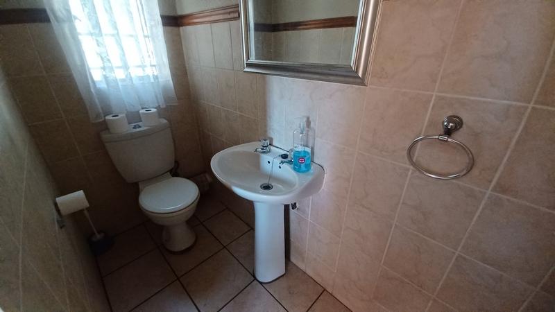 2 Bedroom Property for Sale in Annlin Gauteng