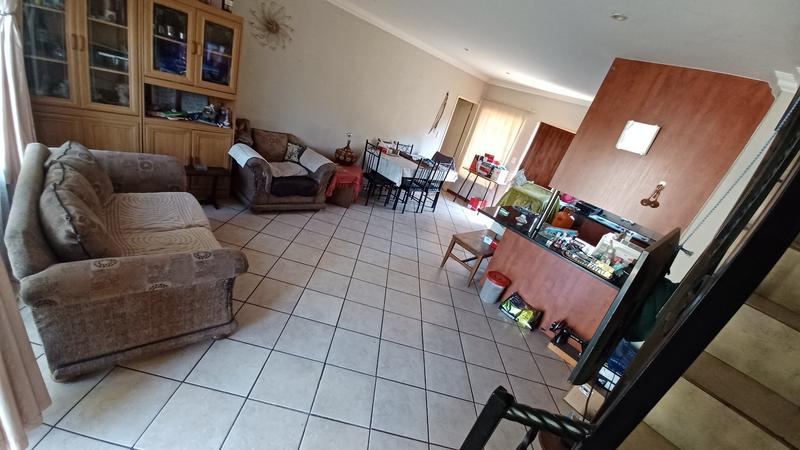 2 Bedroom Property for Sale in Annlin Gauteng