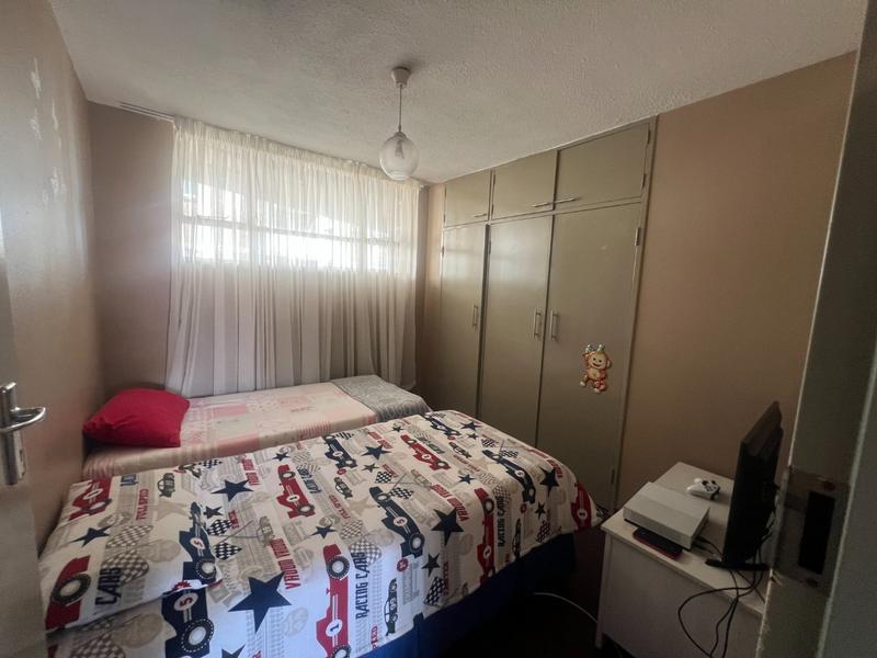 2 Bedroom Property for Sale in Silverton Gauteng