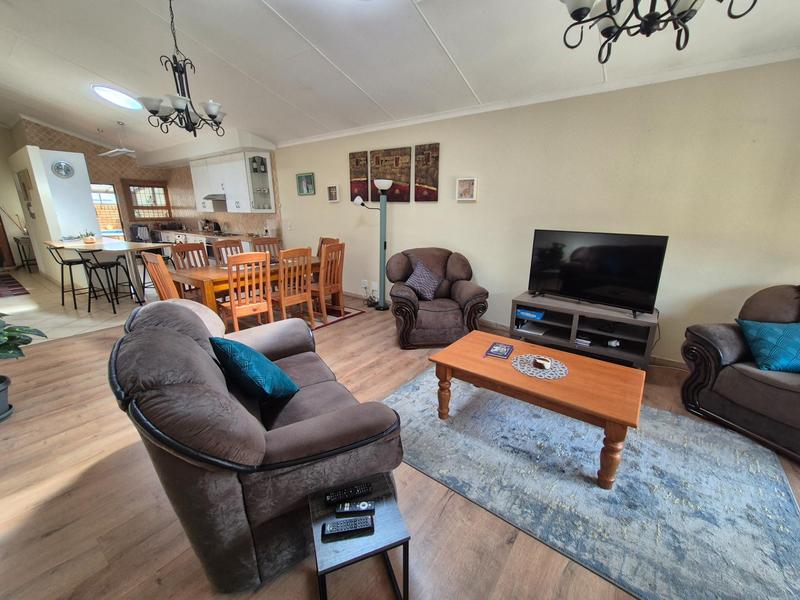3 Bedroom Property for Sale in New Redruth Gauteng