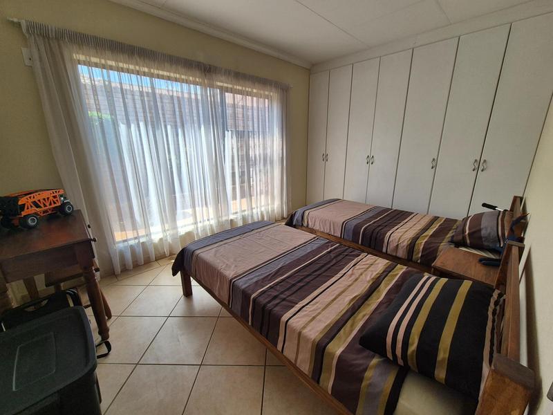 3 Bedroom Property for Sale in New Redruth Gauteng