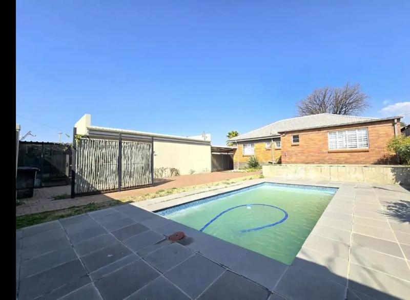 3 Bedroom Property for Sale in Chrisville Gauteng