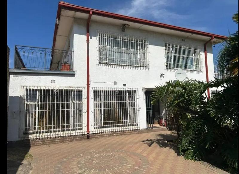 4 Bedroom Property for Sale in Glenanda Gauteng