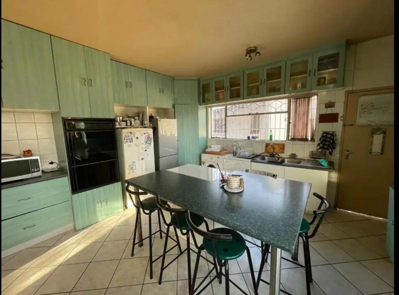 4 Bedroom Property for Sale in Glenanda Gauteng