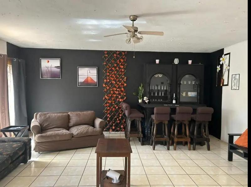 4 Bedroom Property for Sale in Glenanda Gauteng