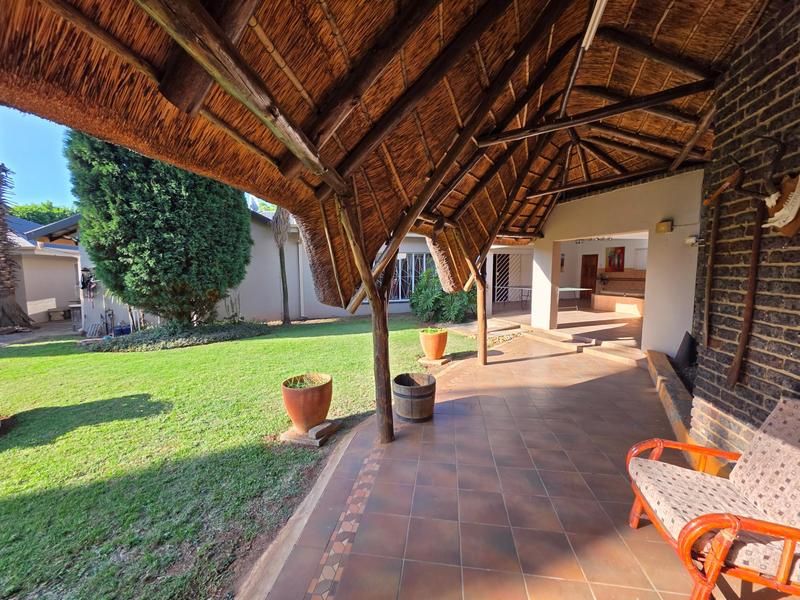 5 Bedroom Property for Sale in Boltonwold Gauteng