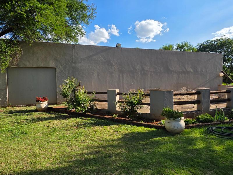 5 Bedroom Property for Sale in Boltonwold Gauteng