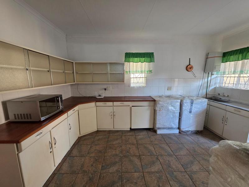 5 Bedroom Property for Sale in Boltonwold Gauteng