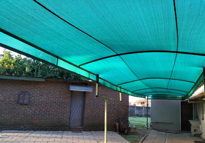 5 Bedroom Property for Sale in Kookrus Gauteng