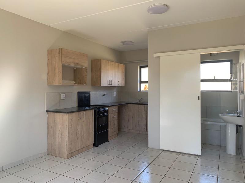 To Let 2 Bedroom Property for Rent in Kenleaf Gauteng