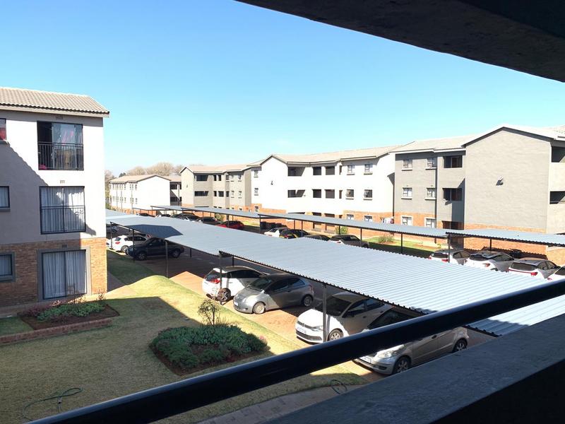 To Let 2 Bedroom Property for Rent in Kenleaf Gauteng