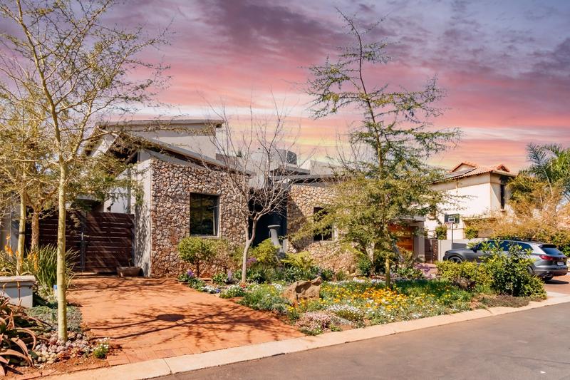 To Let 4 Bedroom Property for Rent in Midstream Estate Gauteng