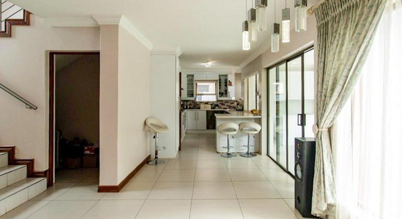 To Let 5 Bedroom Property for Rent in Midstream Estate Gauteng