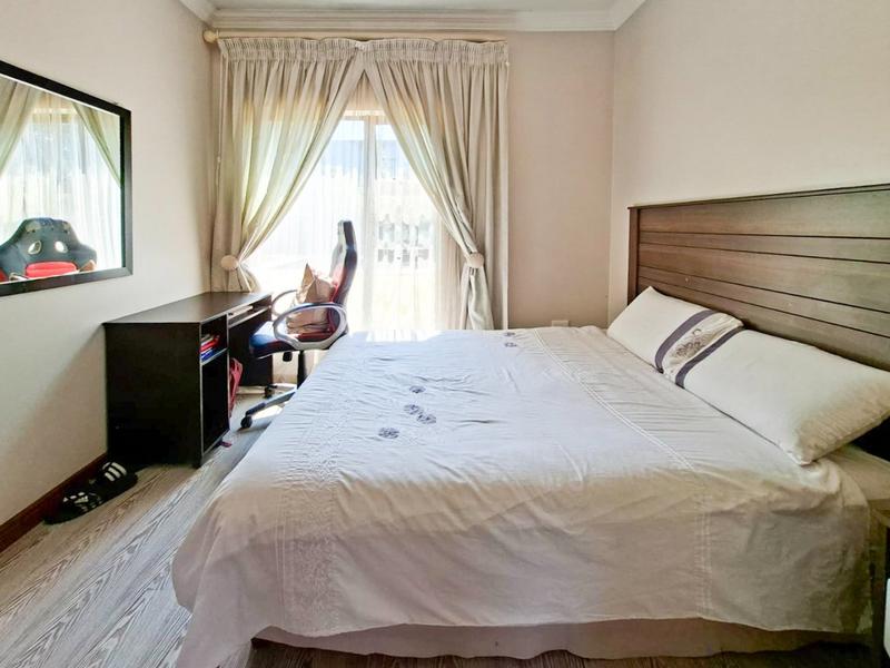 To Let 5 Bedroom Property for Rent in Midstream Estate Gauteng