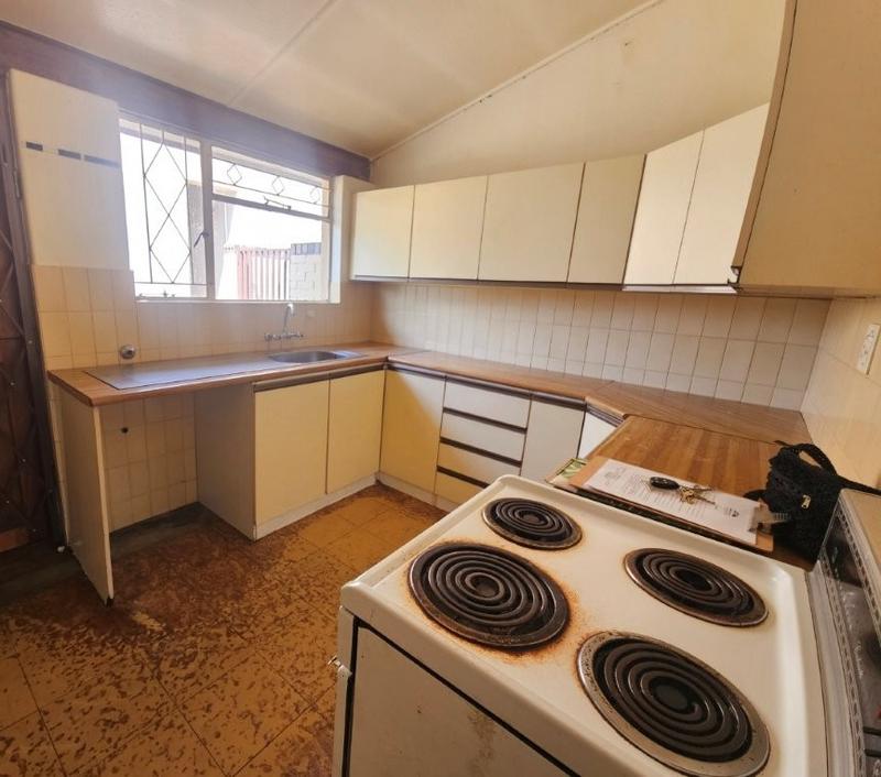 3 Bedroom Property for Sale in Illiondale Gauteng