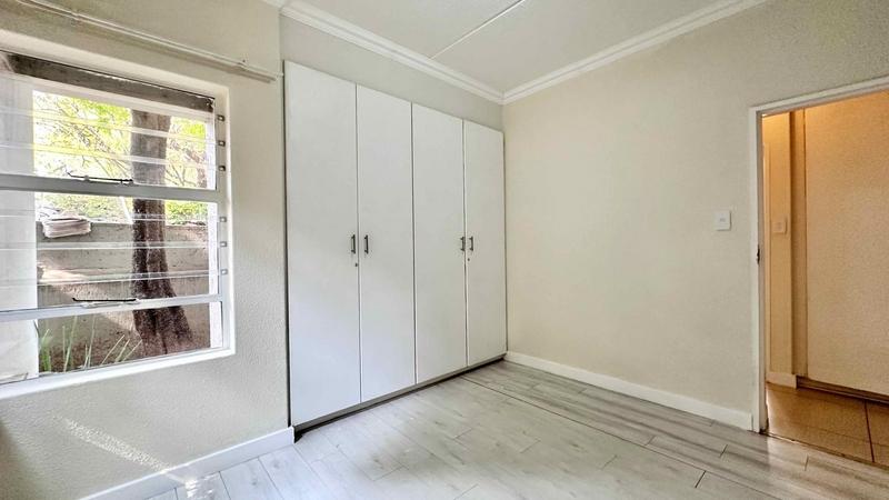2 Bedroom Property for Sale in Bryanston Gauteng