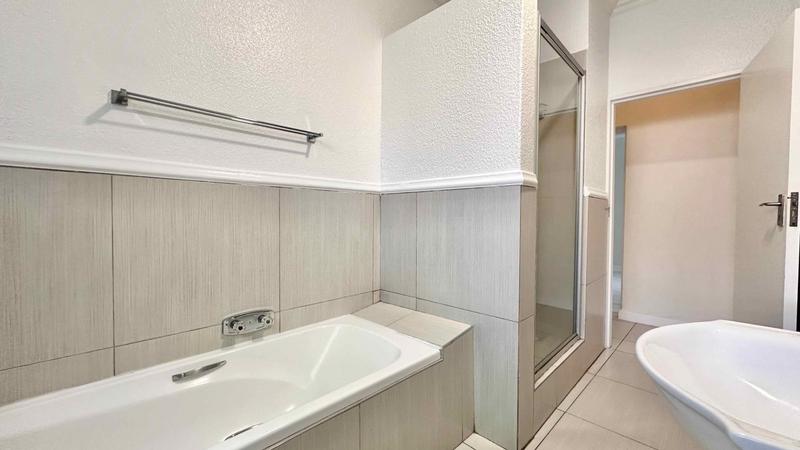2 Bedroom Property for Sale in Bryanston Gauteng