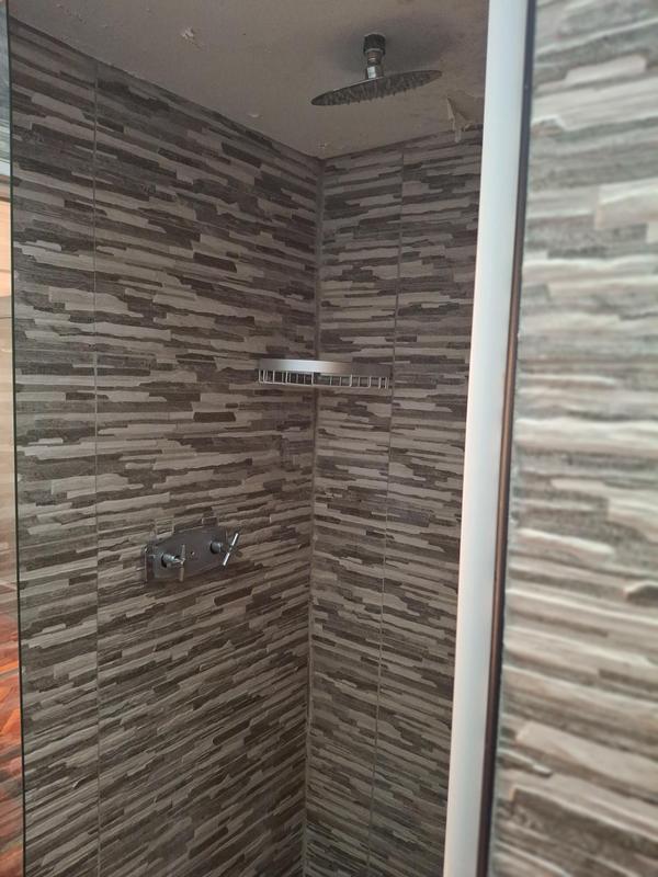To Let 3 Bedroom Property for Rent in Greenside Gauteng